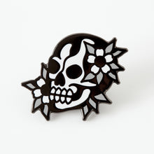 Load image into Gallery viewer, Skull Face Enamel Pin