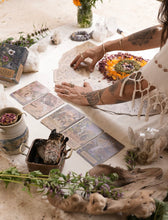 Load image into Gallery viewer, Herbal Astrology Oracle